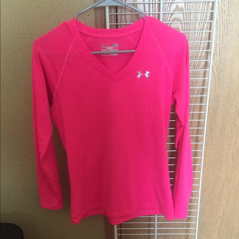 Pink under armor long sleeve shirt